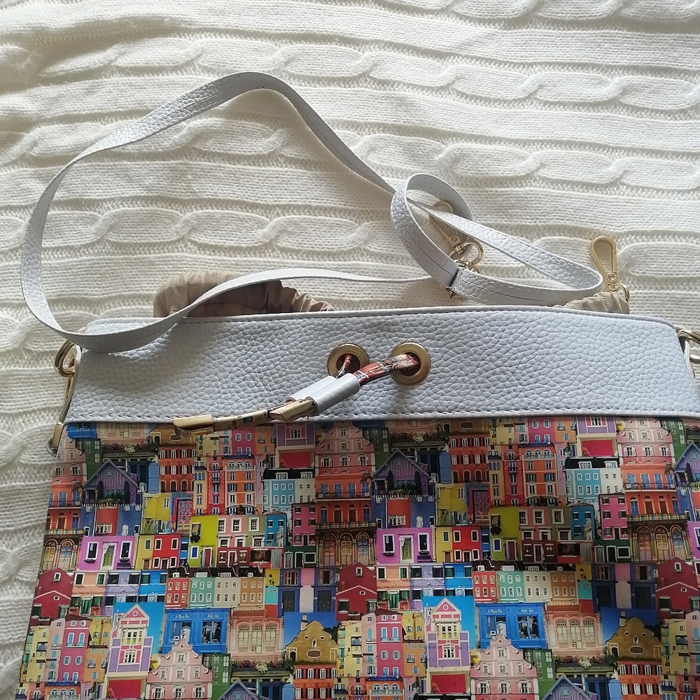 Handbag - Picture 5 of 9